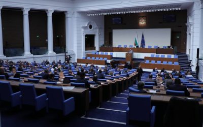 Отхвърлиха предложенията за по-високи заплати на младите лекари и медицинските сестри