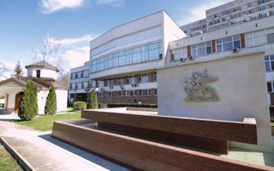 Спасиха мъж с тежка коремна травма от ъглошлайф