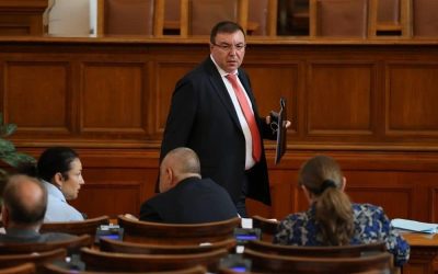 Проф. Ангелов: Закриването на съвета носи хаос