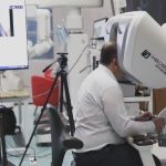 Плевенски хирург оперира пациент дистанционно от Китай